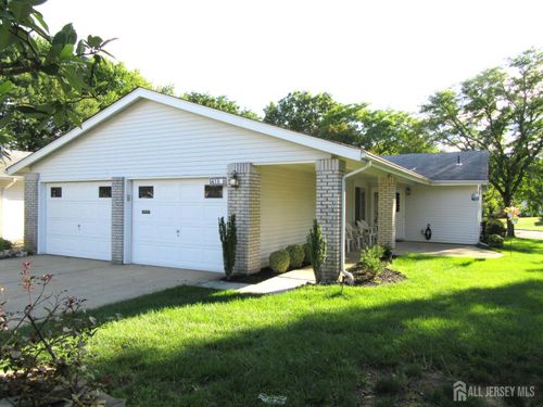b-410 Genista Plz, Monroe, NJ, 08831 | Card Image