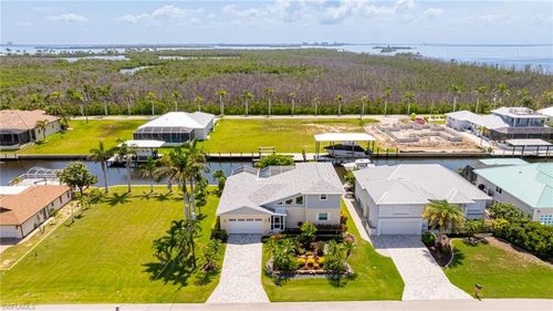 2372 Cherimoya Ln, St. James City, FL, 33956-2021 | Card Image