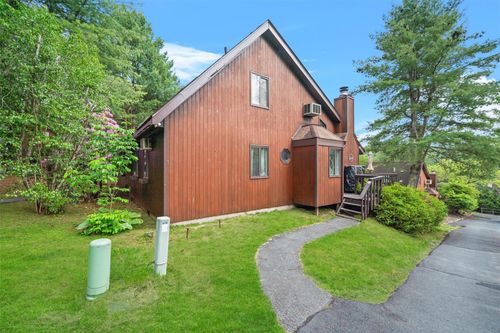 32 Lakeview Ter, Monticello, NY, 12701-6803 | Card Image