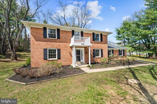 988 Sharpless Rd, Hockessin, DE, 19707-9378 | Card Image