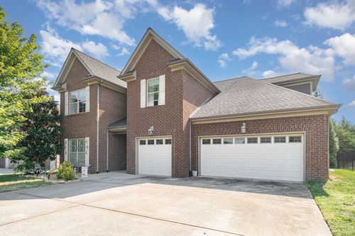 5227 Starnes Dr, Murfreesboro, TN, 37128-4595 | Card Image