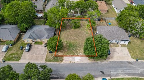 1116 Georgia St, College Station, TX, 77840-4212 | Card Image