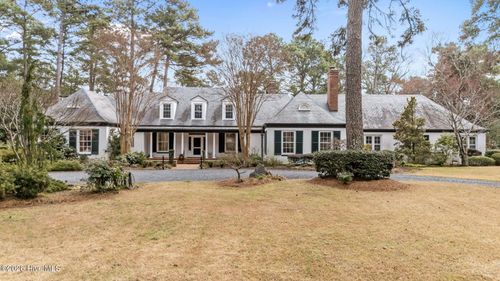 667 Yadkin Rd, Southern Pines, NC, 28387-3619 | Card Image