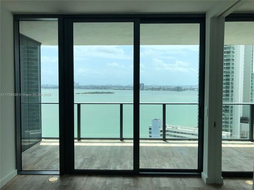 2006-650 Ne 32nd St, Miami, FL, 33137-5256 | Card Image