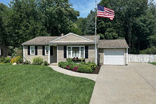 7900 W Q Ave, Kalamazoo, MI, 49009-8927 | Card Image