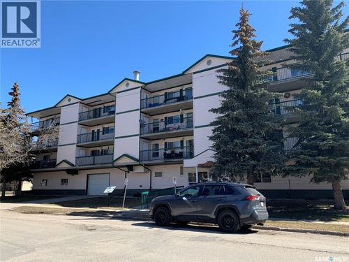 740 9th St, Humboldt, SK, S0K2A0 | Card Image