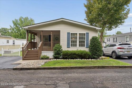 17 Village Rd, Morganville, NJ, 07751-1165 | Card Image