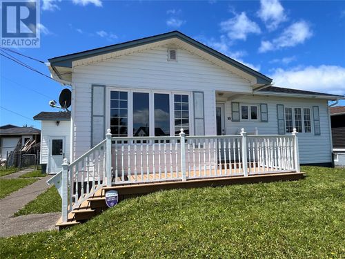 10 Charlotte St, Grand Bank, NL, A0E1W0 | Card Image