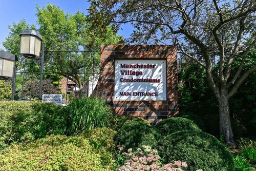 129-2260 W Good Hope Road, Glendale, WI, 53209 | Card Image