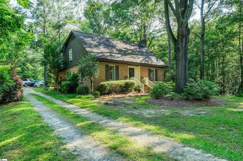 709 Calvert Ave, Clinton, SC, 29325-2624 | Card Image