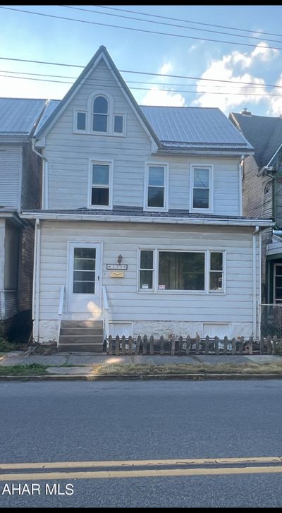 1335 N 4th Avenue, House other with 3 bedrooms, 1 bathrooms and null parking in Altoona PA | Image 1