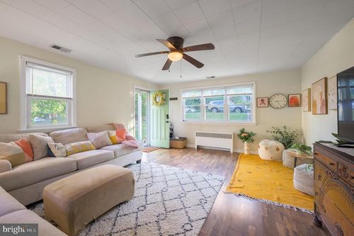 54 Woodland Ave, CLEMENTON, NJ, 08021-4420 | Card Image