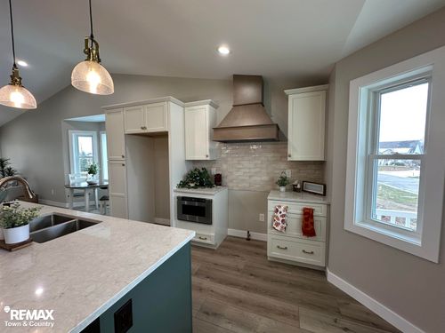 1430 Mallard Cir, Owosso, MI, 48867-1986 | Card Image