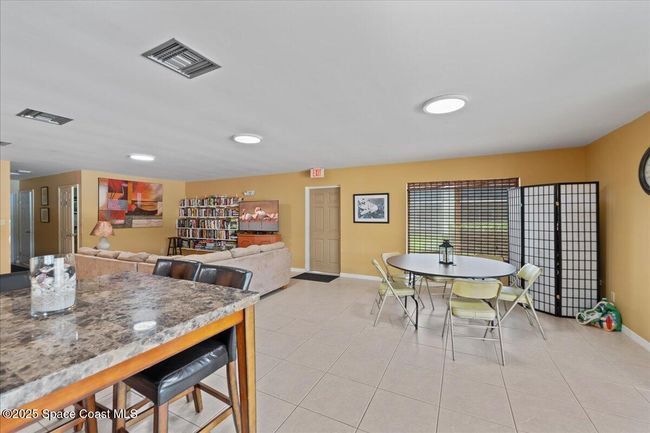809 - 201 Saint Lucie Ln, Condo with 2 bedrooms, 2 bathrooms and null parking in Cocoa Beach FL | Image 33