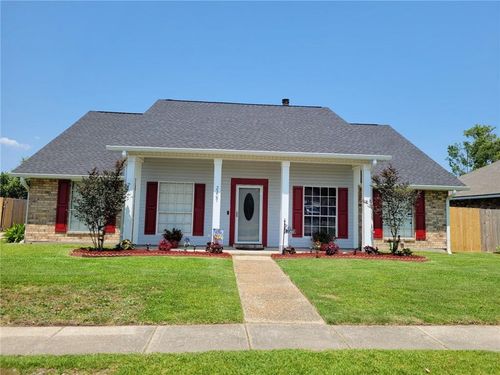 2207 Pine Valley Dr, La Place, LA, 70068-1614 | Card Image