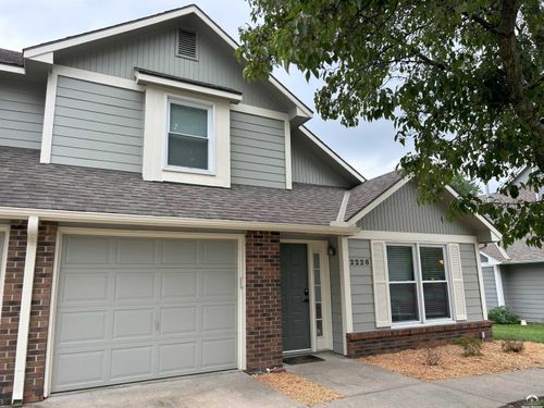2226 Breckenridge Dr, Lawrence, KS, 66047-2317 | Card Image