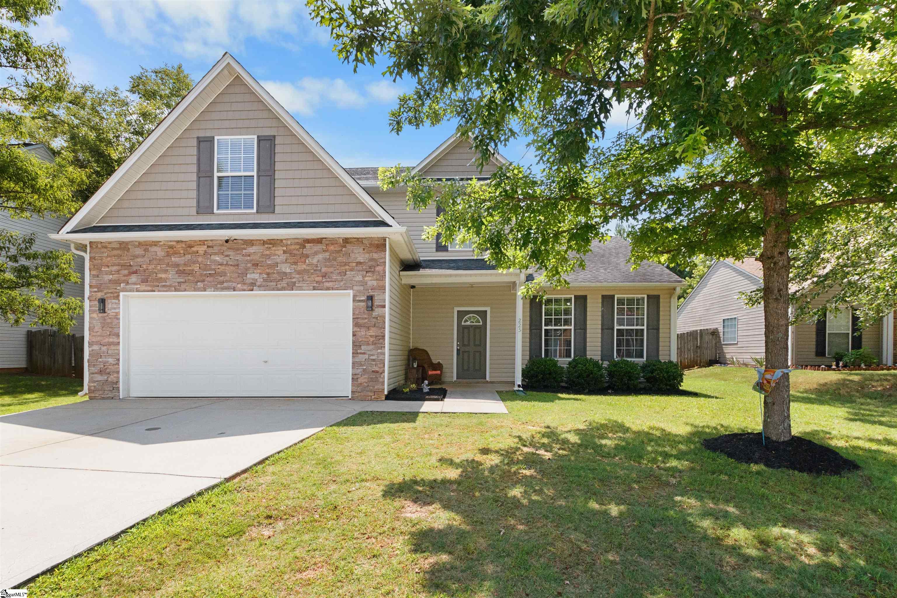 Worcester Ln, Easley, SC 29642