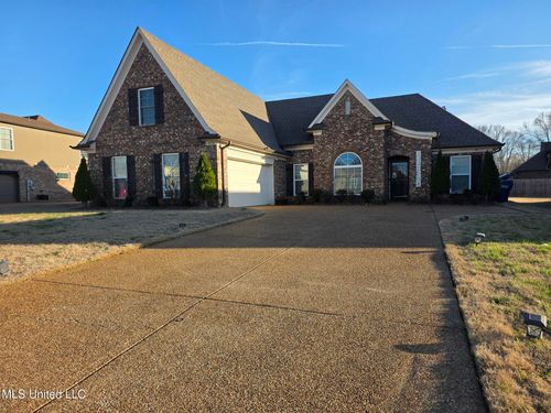 4570 Spike Ln, Horn Lake, MS, 38637-8530 | Card Image