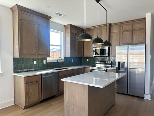 523 Harris St, Gunter, TX, 75058-2121 | Card Image