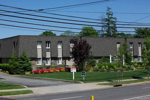 5a-25 N Clinton Avenue, Islip, NY, 11706 | Card Image