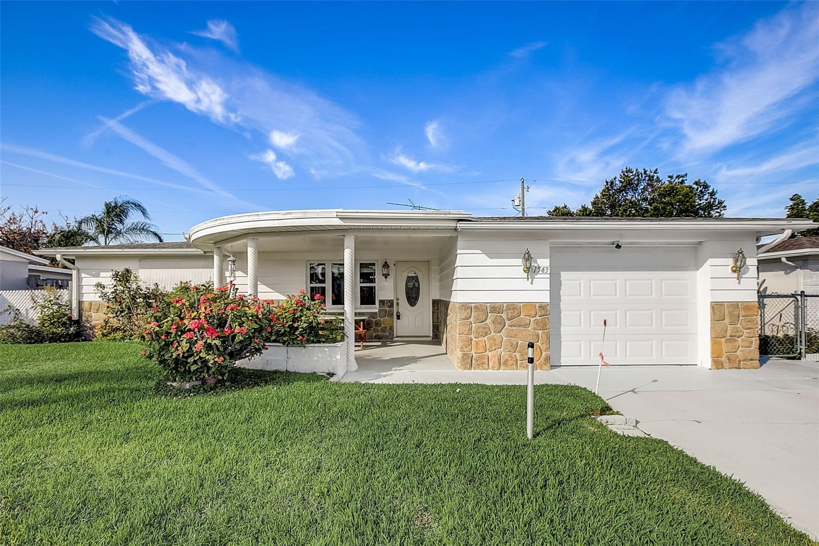 1543 Derrick St Sold in HOLIDAY - HG VebjcpHctrkusC9tmNw==! KOpmHg9LwjZ9ykbmk7hLKlhl9Cxl 57NhCCHBg WDkopfDwSeuZzpjUFakVjYAZcIjwMEC3rGbhSsZIjj45Ok74tHzMzNldSMZhMHJ9v7CYYTIy6OnsnBYlXtJMi2uV