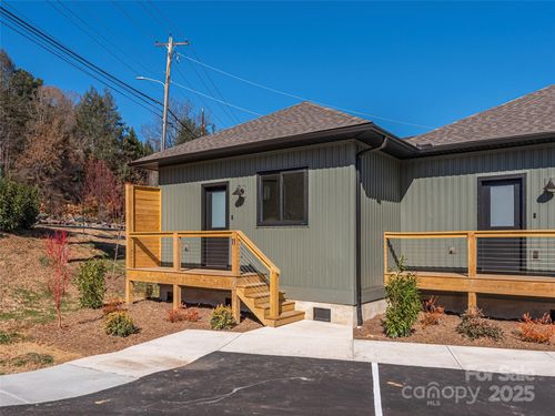 11 Leap Frog Park, Waynesville, NC, 28786 | Card Image