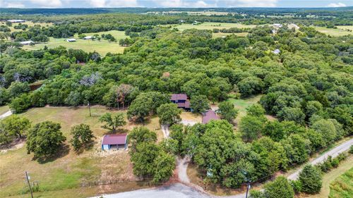 717 Woodbine Estates Rd, Gainesville, TX, 76240-1813 | Card Image
