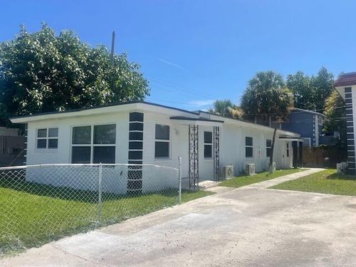 304 N Tamarind Ave, West Palm Beach, FL, 33401-4416 | Card Image