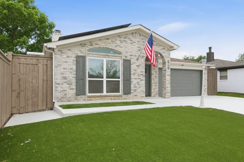 8105 Spruce Valley Dr, Fort Worth, TX, 76137-1265 | Card Image