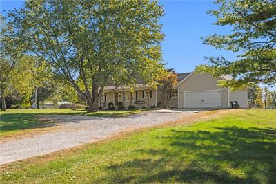 13509 E Harvest Lane, House other with 3 bedrooms, 2 bathrooms and null parking in Peculiar MO | Image 2