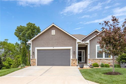20922 190th Ter, Spring Hill, KS, 66083 | Card Image