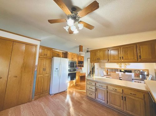 886 Iroquois Ave, Saint Paul, MN, 55119-3735 | Card Image