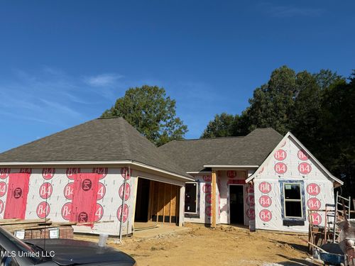311 Jasmine Cove Ln, Brandon, MS, 39042-1100 | Card Image