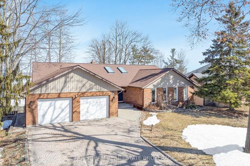 62 Woodcrest Road, Barrie, ON, L4N2V5 | Card Image