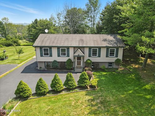 97 Ridgeview Dr, LAKE ARIEL, PA, 18436 | Card Image