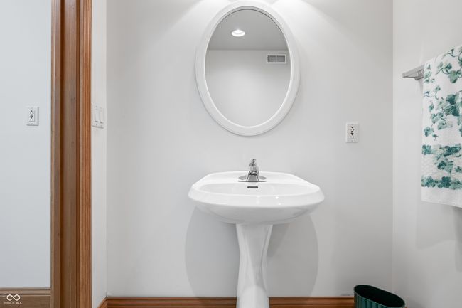 bathroom with visible vents | Image 102