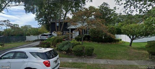 440 Spangle Drive, Babylon, NY, 11703 | Card Image