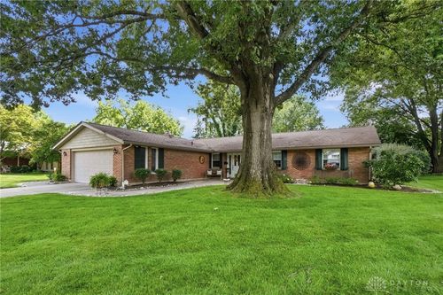 271 Edgebrook Dr, Centerville, OH, 45459-2143 | Card Image
