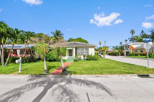 801 S Palmway, Lake Worth Beach, FL, 33460 | Card Image