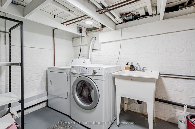 275 Kenilworth Ave, House other with 4 bedrooms, 2 bathrooms and 1 parking in Toronto ON | Image 41