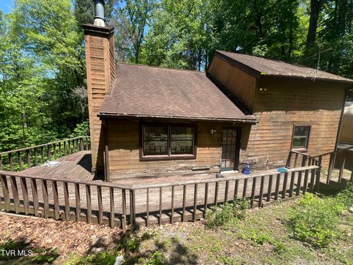 705 Laurel Ln Se, Norton, VA, 24273-2726 | Card Image
