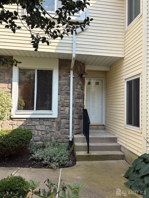 1112 Schmidt Ln, North Brunswick, NJ, 08902-1360 | Card Image