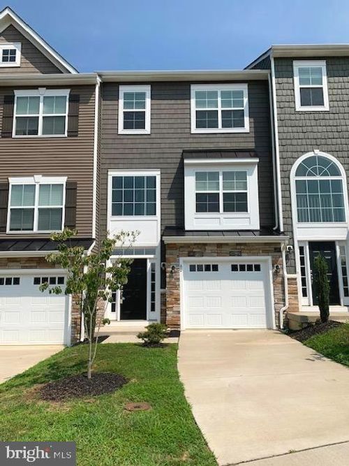 60 Andrews Pl, FREDERICKSBURG, VA, 22405-2001 | Card Image
