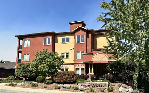 1b-113 E Raymond St, Chelan, WA, 98816-9177 | Card Image