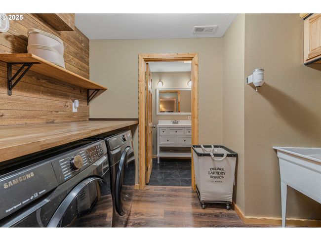 10256 Ridge View Ter, House other with 4 bedrooms, 3 bathrooms and null parking in Birkenfeld OR | Image 31