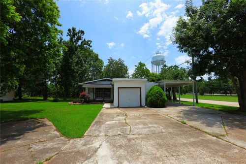 302 Circle Way St, Lake Jackson, TX, 77566-5353 | Card Image