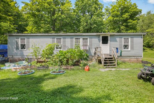 206 Old Schoolhouse Road, Greentown, PA, 18426 | Card Image