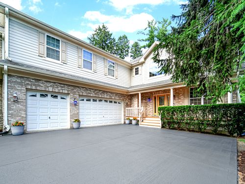 361 S Quentin Rd, Palatine, IL, 60067-5944 | Card Image
