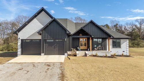 850 Cordova Cv, Savannah, TN, 38372-2637 | Card Image