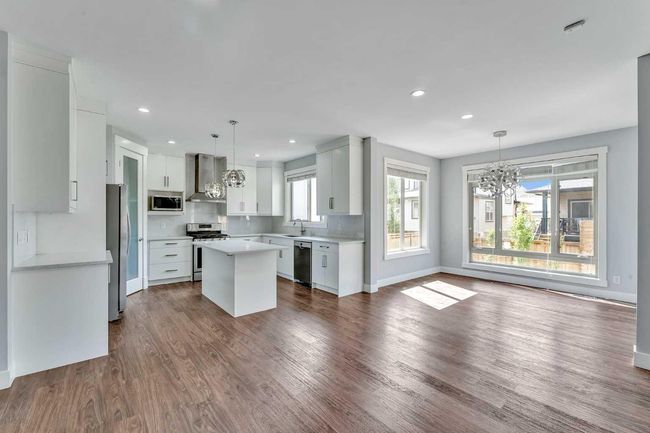 197 Kinniburgh Circle, House other with 5 bedrooms, 5 bathrooms and 6 parking in Chestermere AB | Image 15